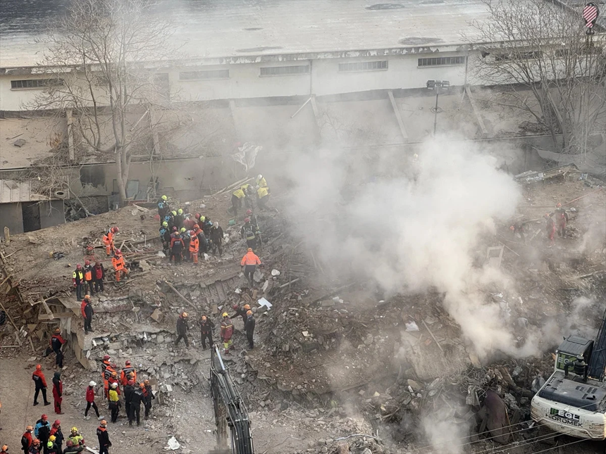 Konya'da çöken bina ile ilgili 6 şüpheli tutuklandı!