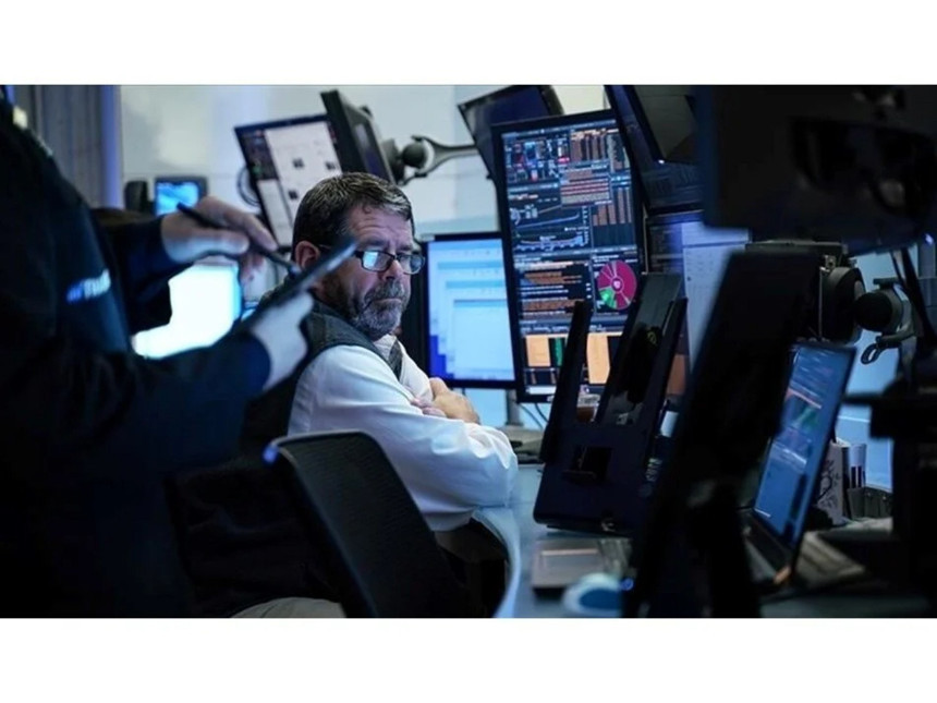 ABD borsası dalgalandı! Trump “satın alın” çağrısı yaptı