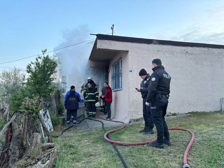 Kocaeli’de mucize kurtuluş! 91 yaşındaki kadın alevlerden son anda çekip alındı