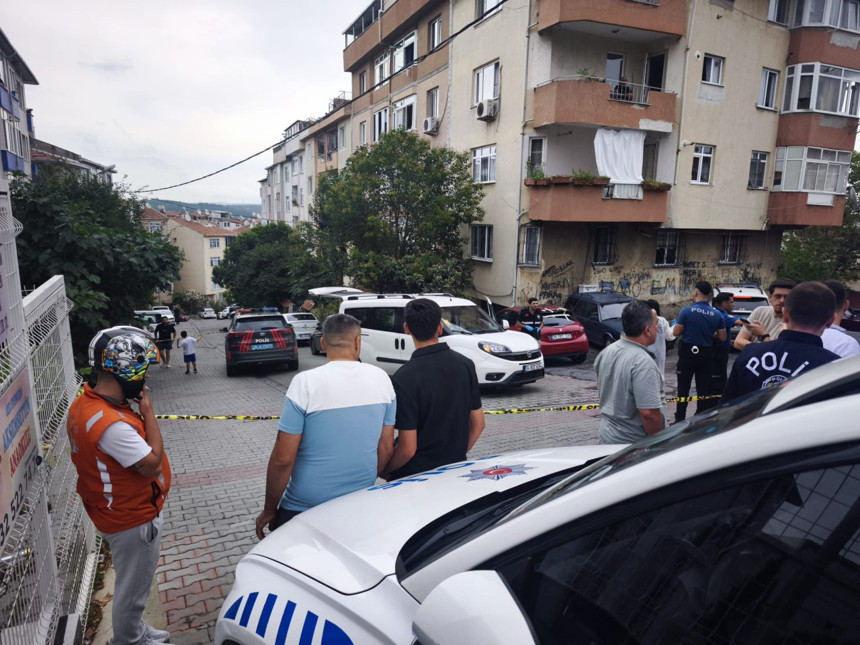 Cinayet anı saniye saniye kamerada! Muammer Öztürk aracına binerken üzerine kurşun yağdı