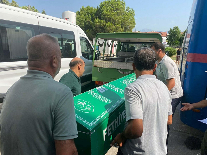 Fethiye'de alkollü sürücünün çarptığı İngiliz turist yaşam savaşını kaybetti - Resim : 2