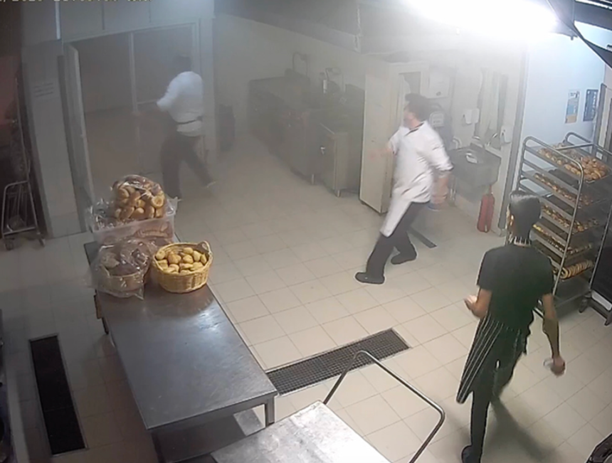 “Mış Gibi” planlar ve yangın tüpünün etrafındaki trajik dans - Resim : 2