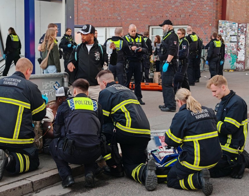 Hamburg Tren İstasyonu'nda bıçaklı kadın dehşeti! 18 kişiyi yaraladı, ortalık kan gölüne döndü - Resim : 2