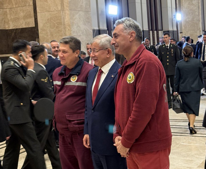 Eski AK Partili Bakanlar Cumhuriyet resepsiyonunda bir araya geldi