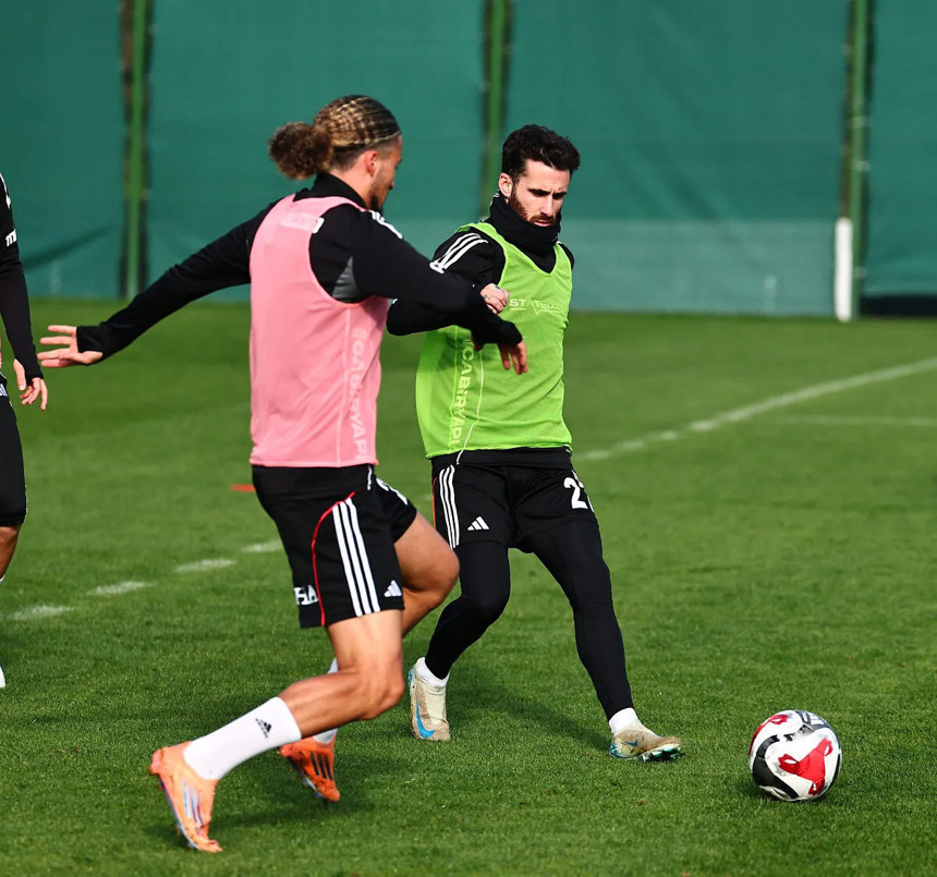 Son durumu belli oldu! Rafa Silva Trabzonspor maçında kadroya geri dönecek mi? - Resim : 2