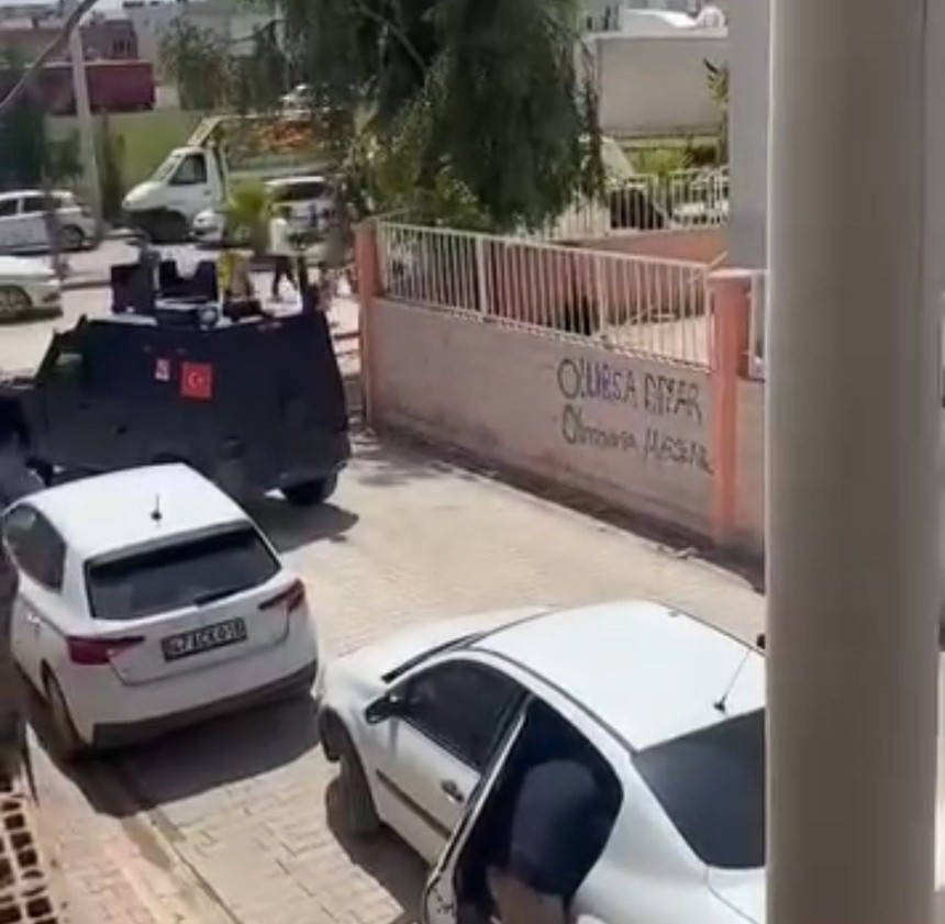 Mardin'de öğretmen cinayeti! Sınıf öğretmeni Abdurrahim Yılmaz'ı okul içinde, öğrencilerin gözü önünde vurdular