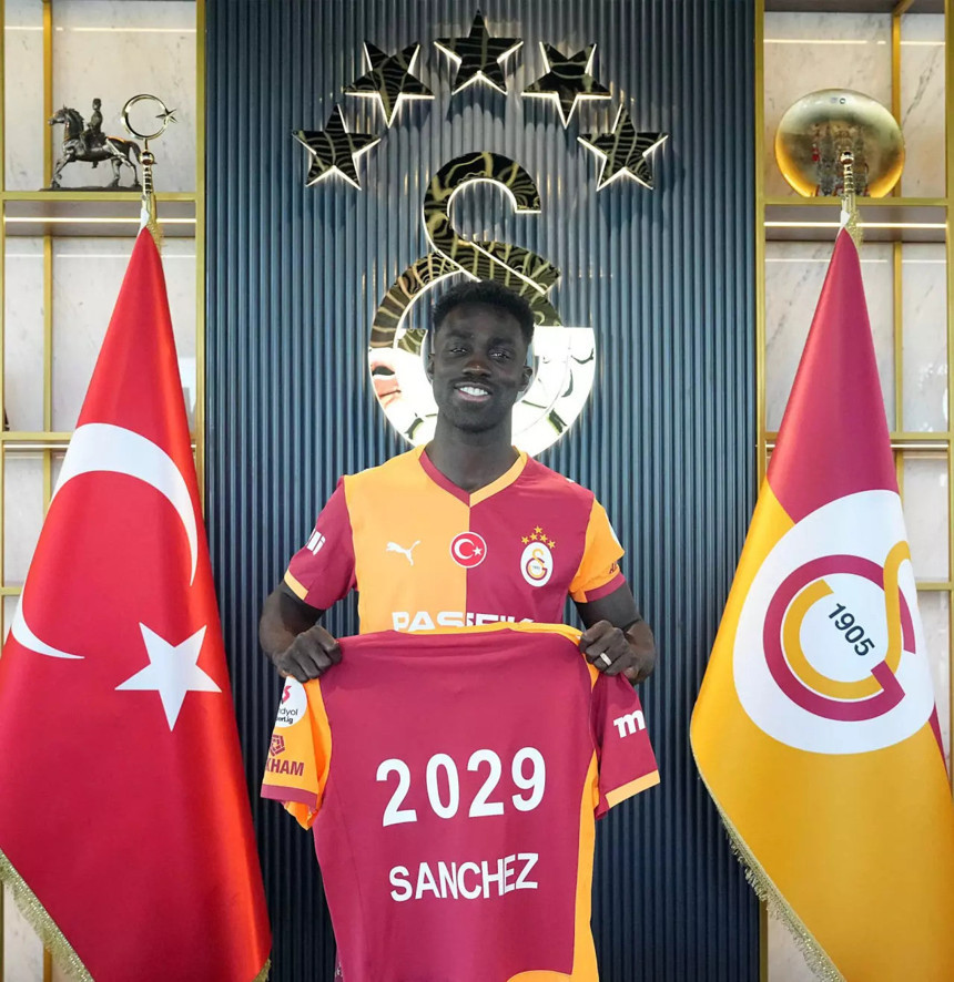 Galatasaray çifte imzayı resmen açıkladı...