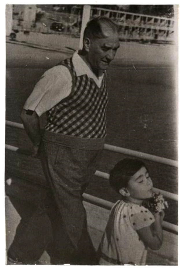 İşte Ulu Önder Atatürk'ün çocuk sevgisi! - Sayfa 17