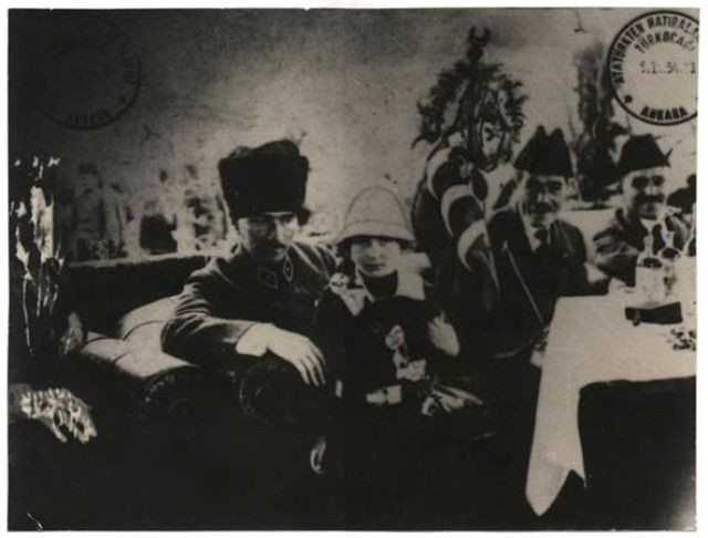 İşte Ulu Önder Atatürk'ün çocuk sevgisi! - Sayfa 12