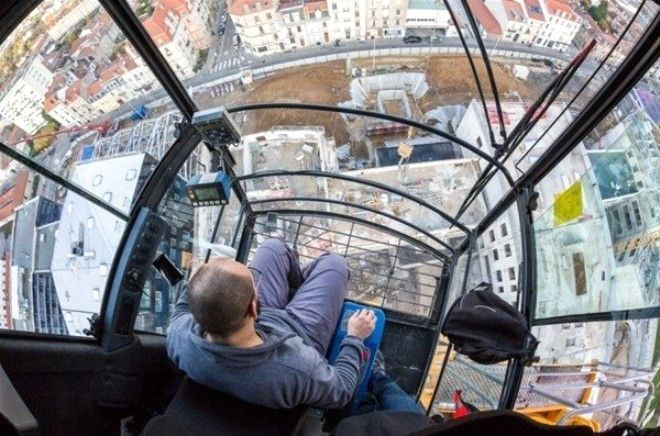 Ekmek parası için her gün bunu yapıyor! - Sayfa 16