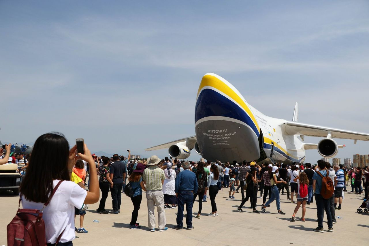 Milyon dolarlık uçaklar gölgelik oldu! - Sayfa 14