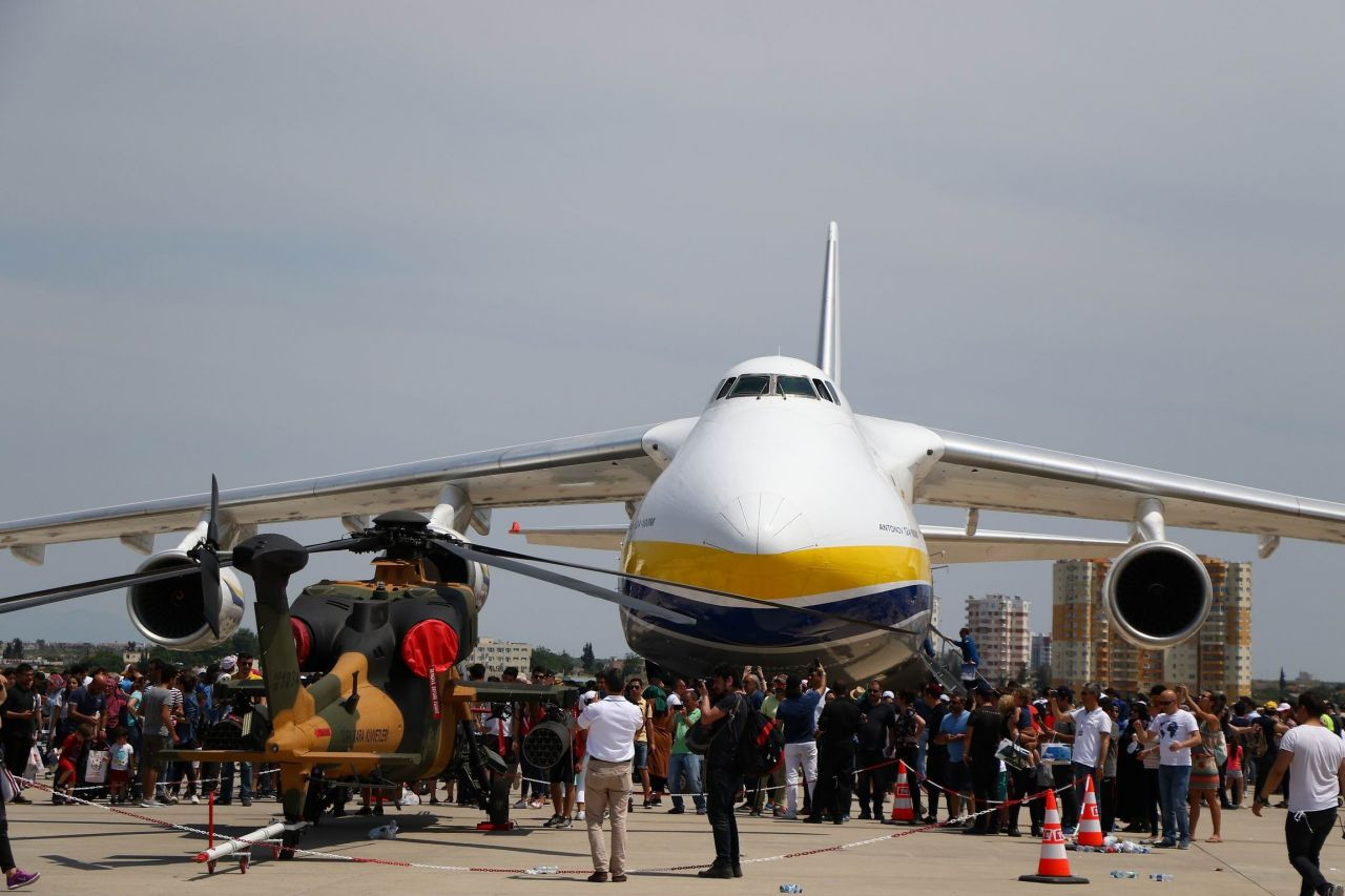 Milyon dolarlık uçaklar gölgelik oldu! - Sayfa 16