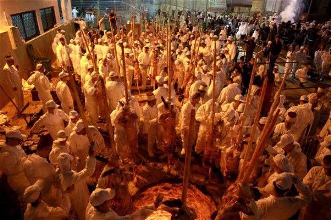 Kurbanlarını kuyuda böyle pişirdiler... - Sayfa 13