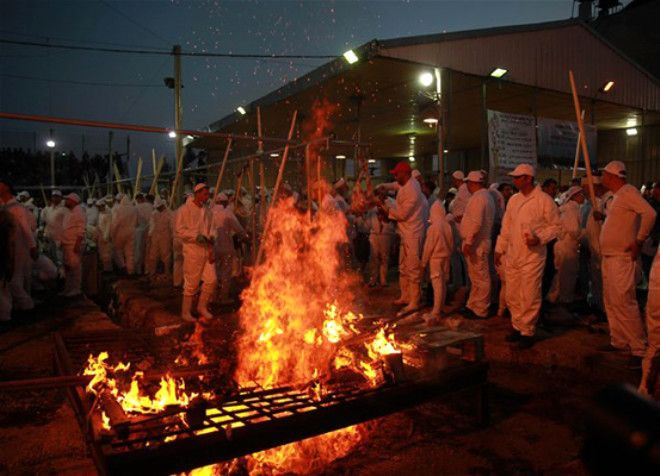 Kurbanlarını kuyuda böyle pişirdiler... - Sayfa 15