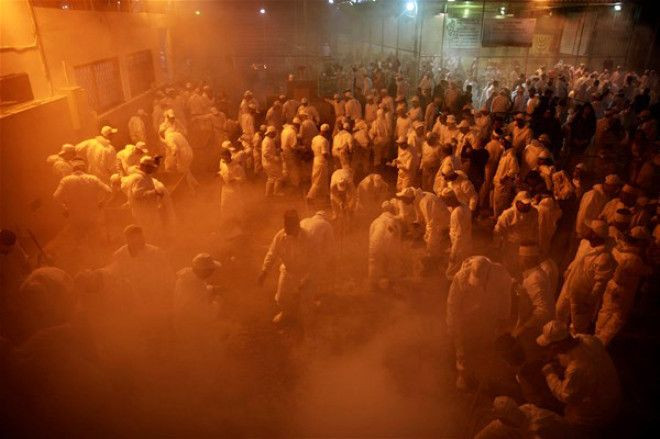 Kurbanlarını kuyuda böyle pişirdiler... - Sayfa 9