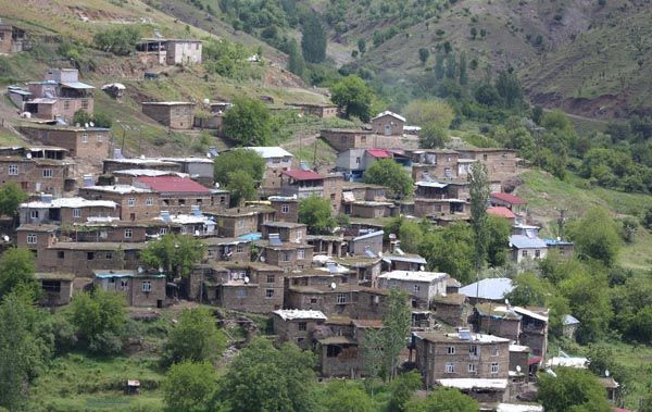 Faki Teyran ile aşkı Sinem'in mezar taşı bulundu! - Sayfa 9