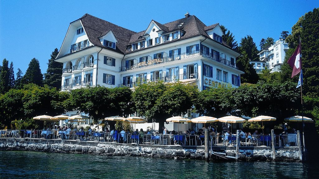 2 yatını, bankasını, TV ve AVM'sini elden çıkardı! - Sayfa 9