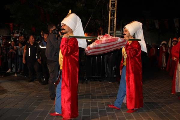 Yeniçeri ocağının kapatılmasıyla sona eren gelenek - Sayfa 8