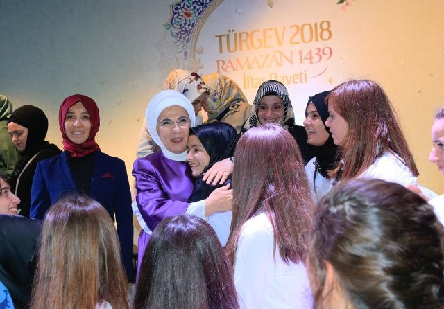 Emine Erdoğan'dan seçim öncesi kritik mesajlar! - Sayfa 10