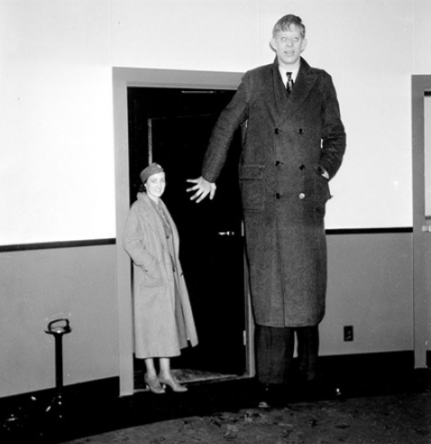 Bir yaşında bir metre boyu vardı... - Sayfa 17