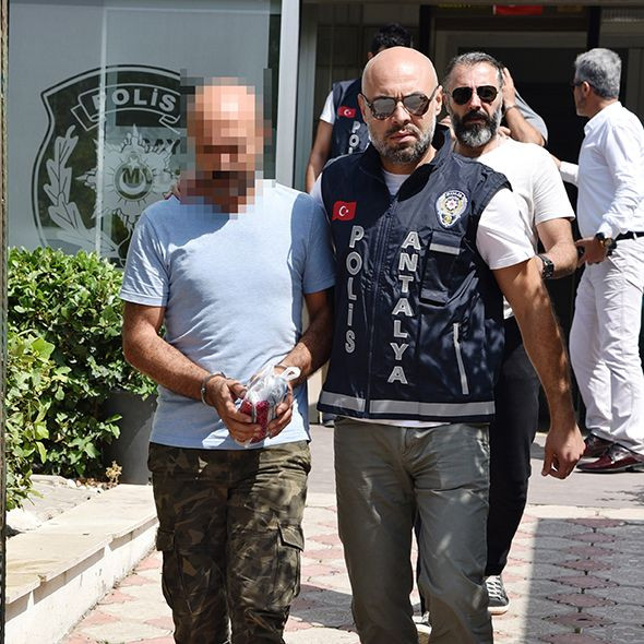 Soyguncuyu yakalatan sevgilisi oldu! - Sayfa 7