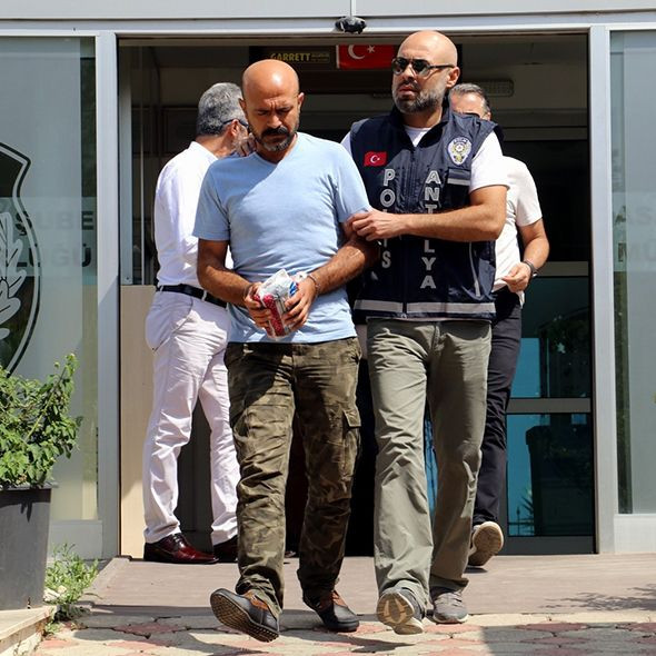 Soyguncuyu yakalatan sevgilisi oldu! - Sayfa 8