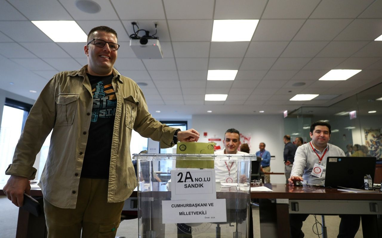 ABD'de oy verme işlemi başladı! - Sayfa 11