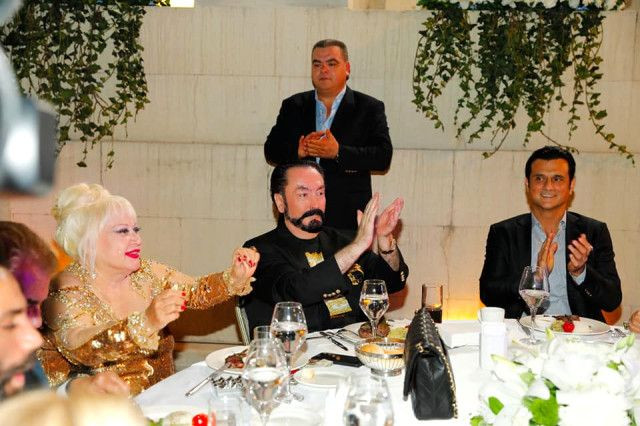 Ünlüler, Adnan Oktar'ın davetine akın etti! - Sayfa 13