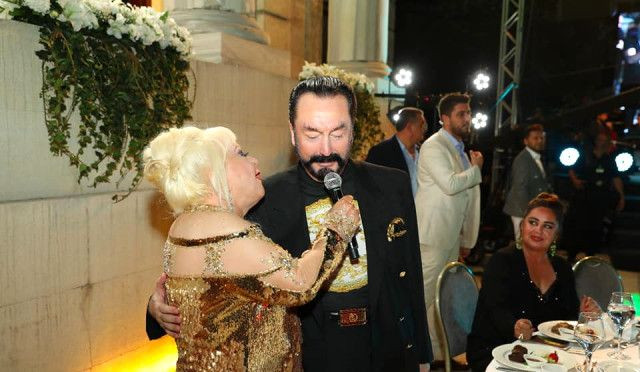 Ünlüler, Adnan Oktar'ın davetine akın etti! - Sayfa 15