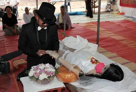 Canı sıkıldıkça birilerini öldüren katil çift! - Sayfa 13