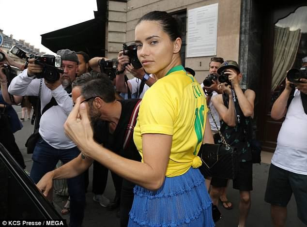 Adriana Lima'dan Brezilya'ya tam destek! - Sayfa 8