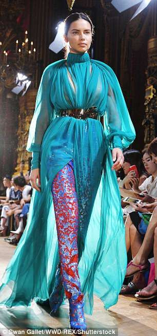 Adriana Lima'dan Brezilya'ya tam destek! - Sayfa 9