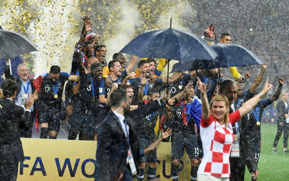 Makron ve Kitarovic'in samimiyeti dikkat çekti! - Sayfa 6