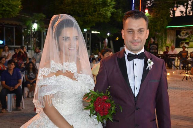 Komutanlar onun düğününe akın etti! - Sayfa 7