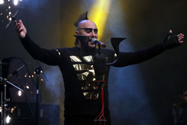 Hayko Cepkin evlendi! - Sayfa 13