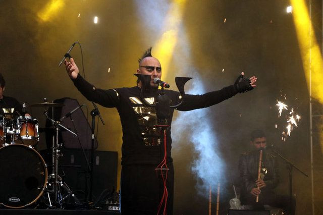 Hayko Cepkin evlendi! - Sayfa 15