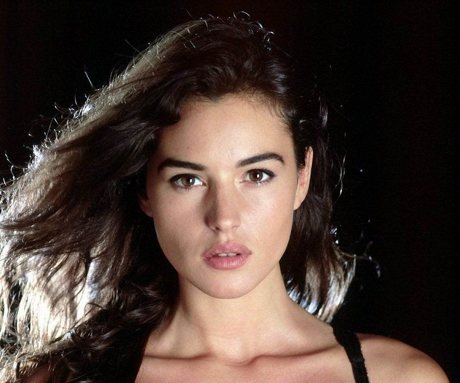 Monica Belluci'nin göz kamaştıran gençlik fotoğrafları! - Sayfa 9