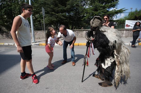 Kurtuluş coşkusuna 'tülütabaklar' damga vurdu... - Sayfa 18