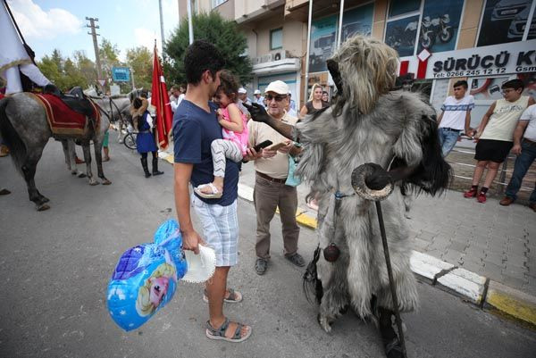 Kurtuluş coşkusuna 'tülütabaklar' damga vurdu... - Sayfa 20