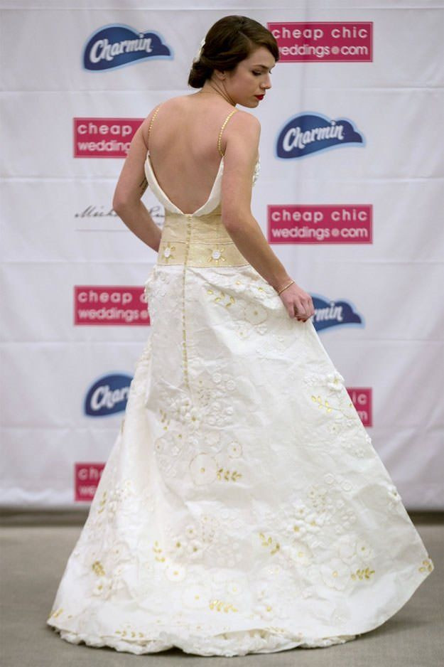 Bu gelinlikler tuvaletten çıktı! - Sayfa 24