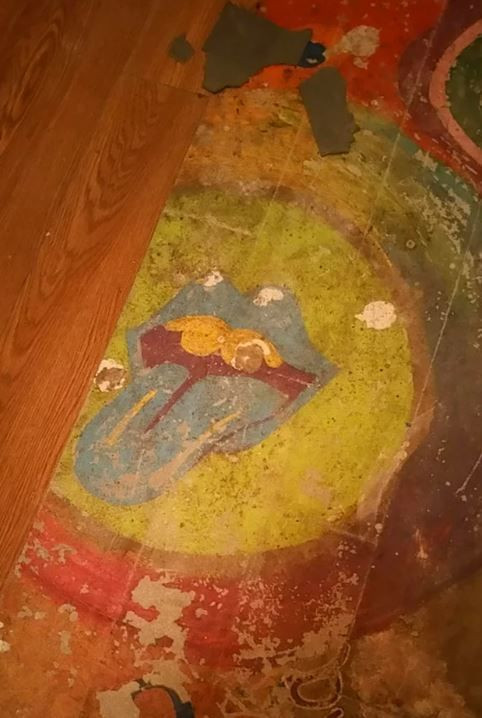 Evinin altına açılan merdivenden indi ve... - Sayfa 28