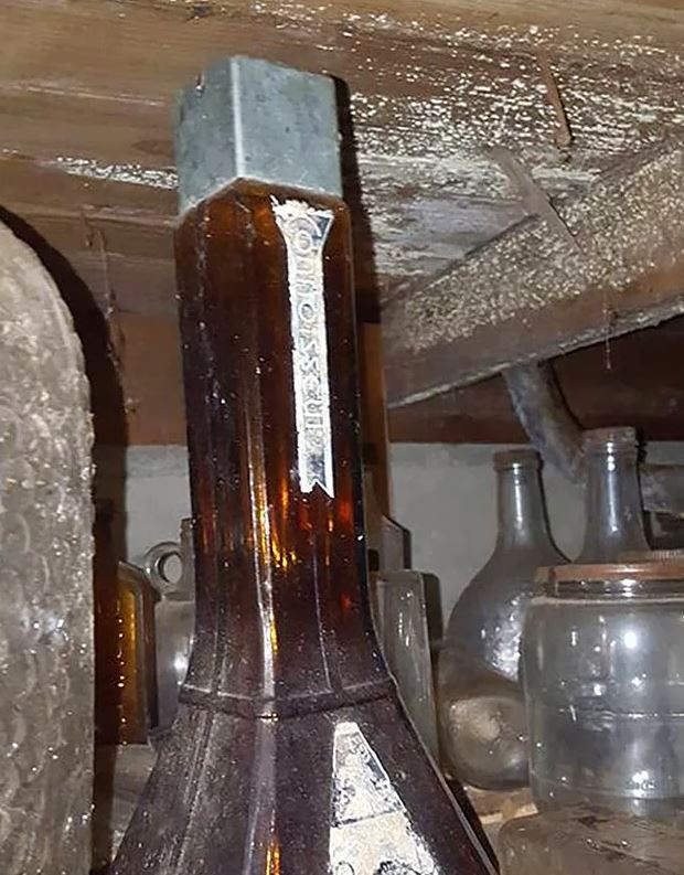 Evinin altına açılan merdivenden indi ve... - Sayfa 24