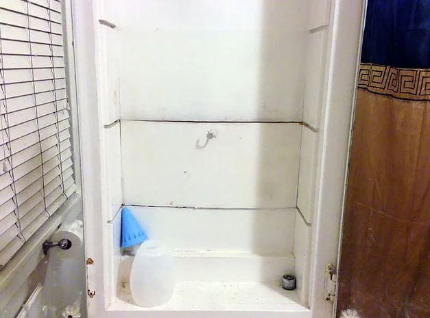 Evinin altına açılan merdivenden indi ve... - Sayfa 10