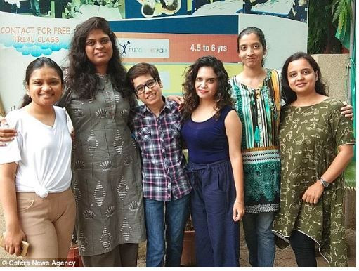 Kimse onun 40 yaşında bir öğretmen olduğuna inanmıyor! - Sayfa 5