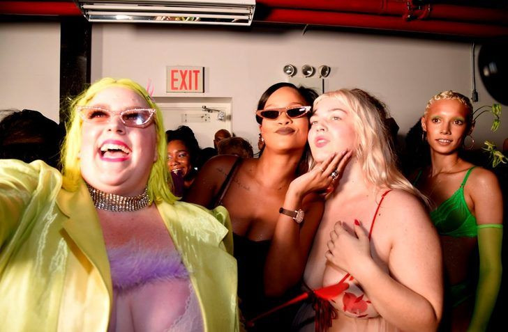 Bu davette herkes iç çamaşırlı! - Sayfa 21