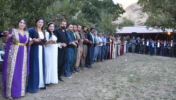 Aşiret düğününde gelin altına boğuldu! - Sayfa 8