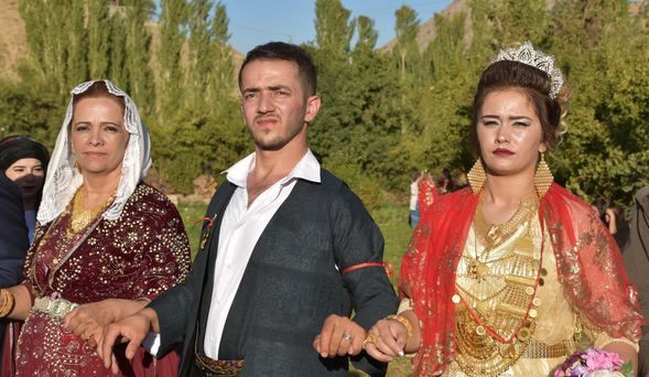 Aşiret düğününde gelin altına boğuldu! - Sayfa 9