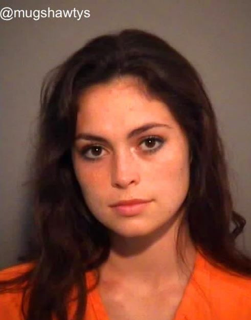 Suç işlediğine inanamayacağınız sabıkalı güzeller! - Sayfa 23