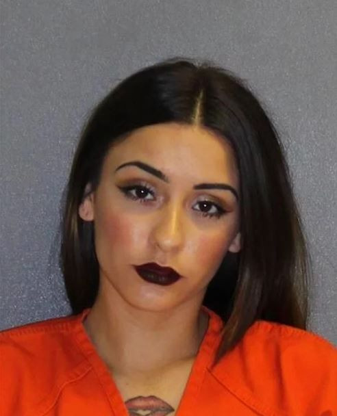 Suç işlediğine inanamayacağınız sabıkalı güzeller! - Sayfa 10