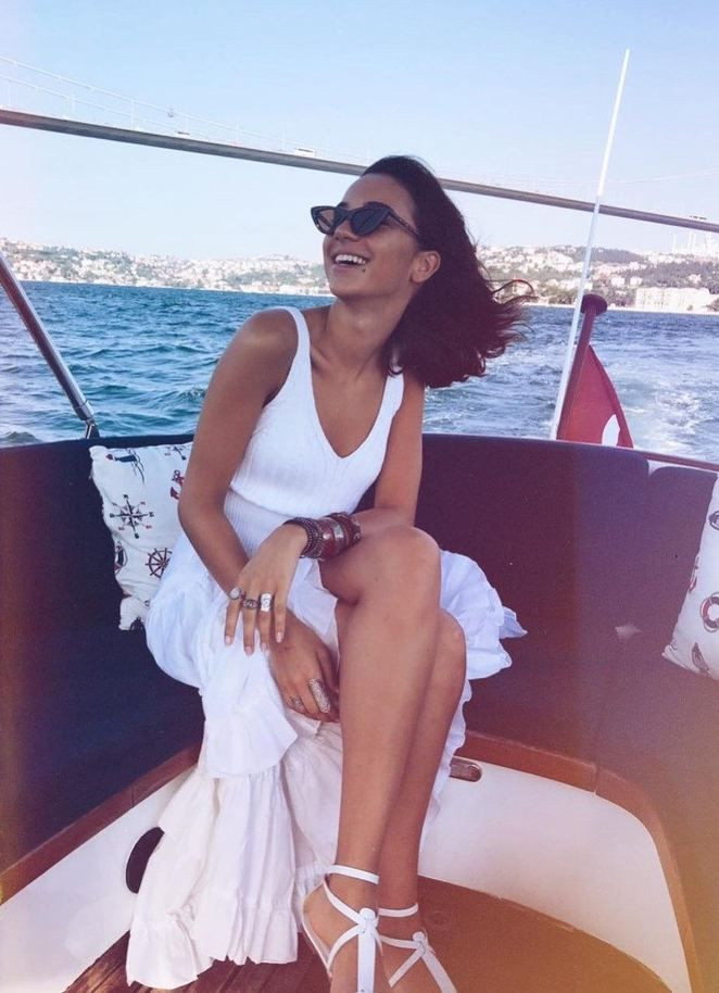 Miss Turkey finalisti Tara bakın kimin kızı çıktı! - Sayfa 9